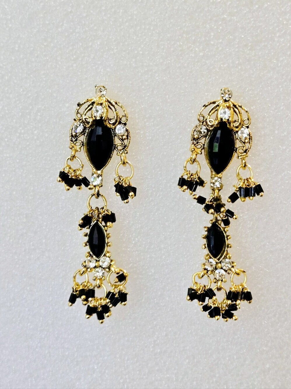 Vintage Black and Gold chandelier earrings - Women Jewelry - Picture 12 of 16